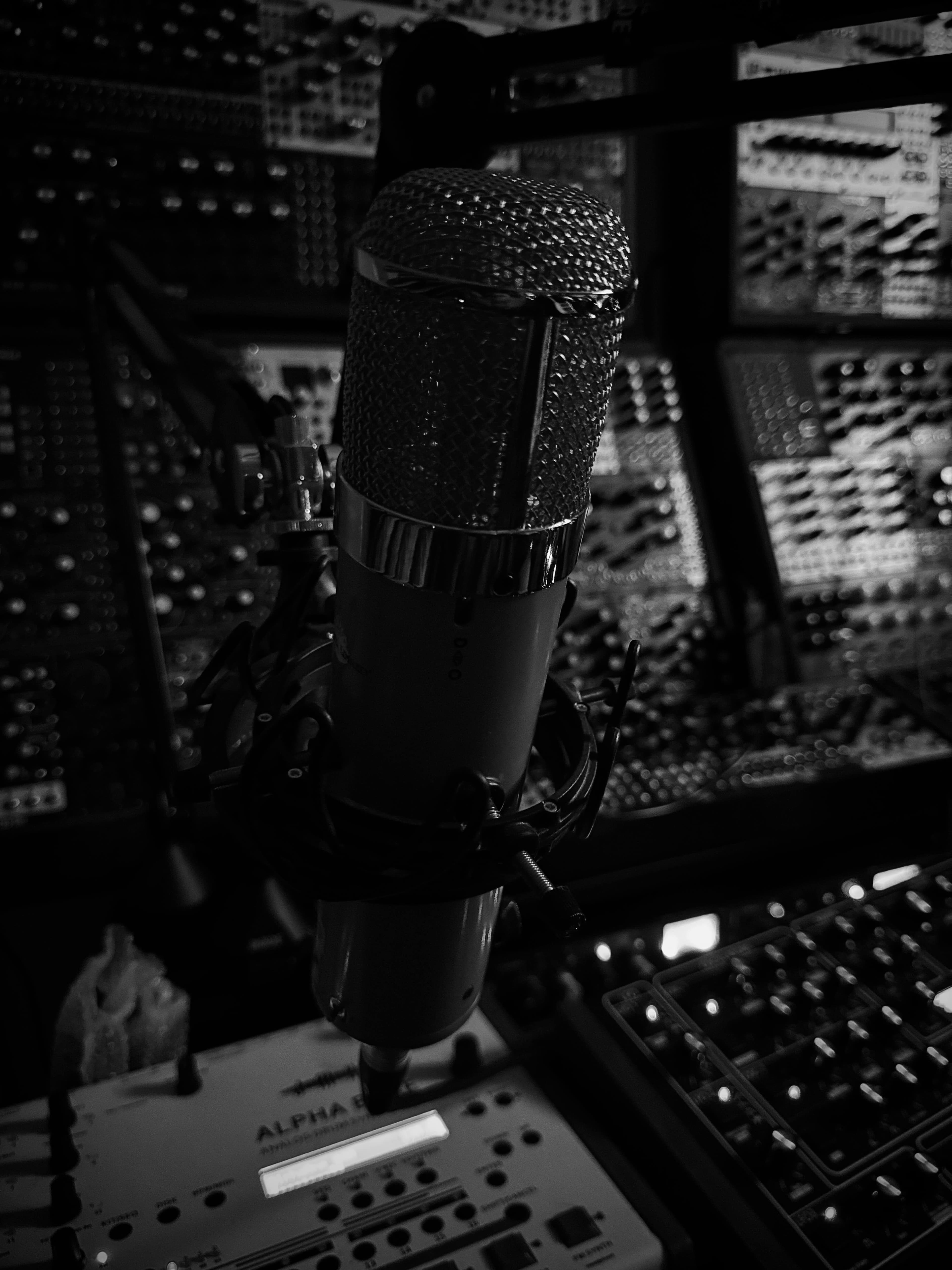 A photo of Lündhé Audio's Chandler REDD mic.